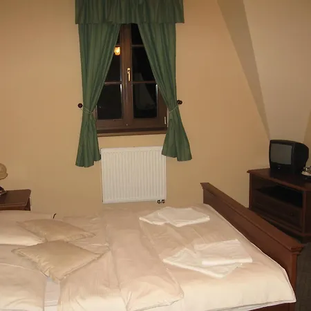 Lovecký Zámeček Hotel
