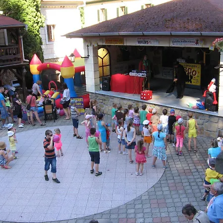 Hotel Lovecky Zamecek 3*