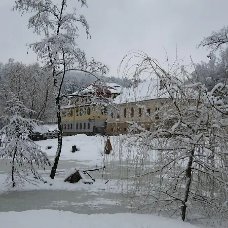 Hotel Lovecký Zámeček 3*