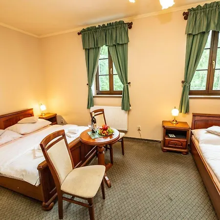 Hotel Lovecký Zámeček