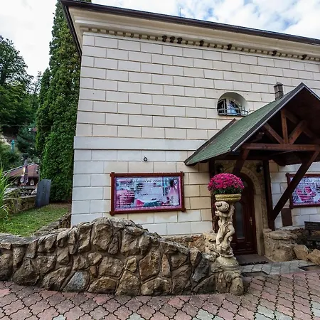 Lovecký Zámeček Buchlovice