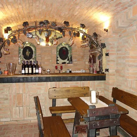 Lovecký Zámeček Hotel Buchlovice